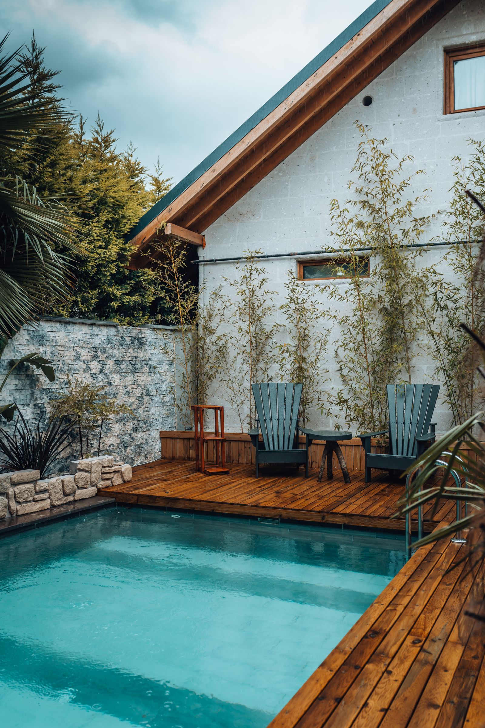 Pool Inspections in Sanibel Island, Iona & McGregor